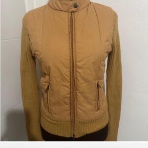 Take Out Quilted Knit Sleeve Zip-Up Jacket , Size M
